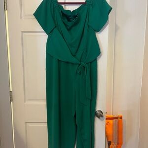 City Chic Vibrant Green Attire